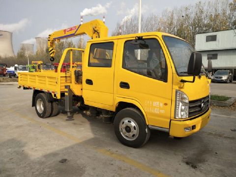 點擊查看詳細信息<br>標題：凱馬雙排隨車吊 閱讀次數：2365