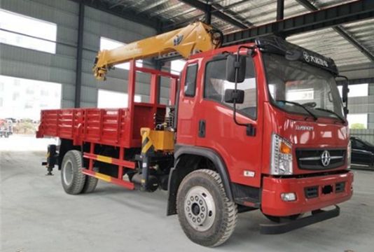 點擊查看詳細信息<br>標題：5噸大運隨車吊 閱讀次數：2487