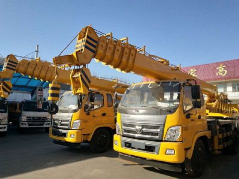 點擊查看詳細信息<br>標題：12噸福田汽車吊 閱讀次數：2466